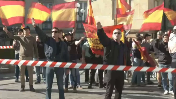 Frankismoaren biktimek Eusko Jaurlaritza salatu dute segurtasun sailaren jokabideengatik eta memoriaren legea urratzeagatik