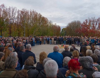 Ehunka lagunek azken agurra eman diote Xabier Manterolari, Hendaiaren eta Euskal Herriaren aldeko militante nekaezinari