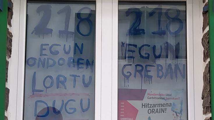 «Bidea ireki dugu, espero dugu jendeak ulertuko zuela gure eskubideen alde borrokatzeak merezi duela»