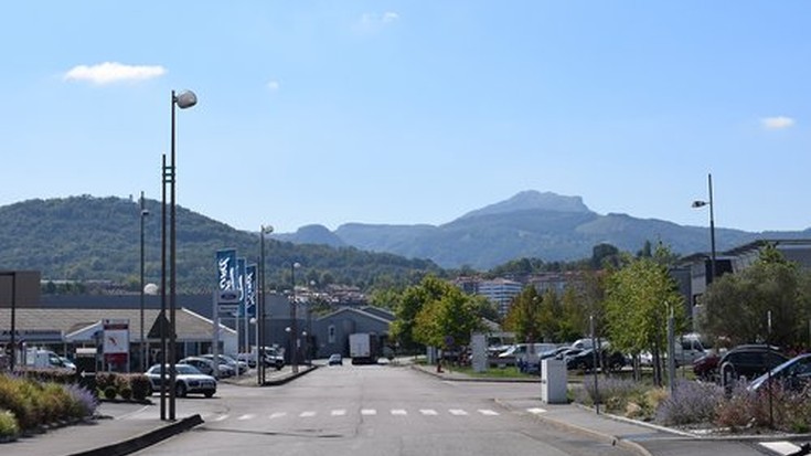 Euskal Elkargoak, Hendaiako intzura zonalde industriala biziberritzeko plana abian jarri du.