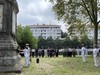 Konpantzian botere eskualdatzea egin zuten atzo, kutsu militarreko ekitaldian