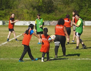 Eskualdeko lehen Nesken Errugbi Eguna ospatuko dute larunbatean Hendaian