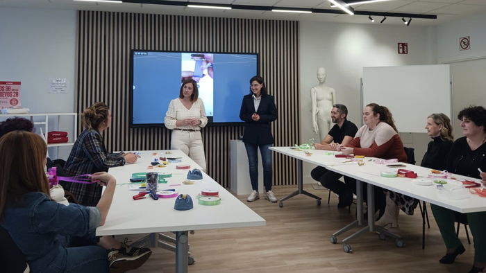 Hasierako aurreikuspenak gaindituta, Commerce Labeko formakuntzak errepikatuko dituzte Irungo merkatarientzat