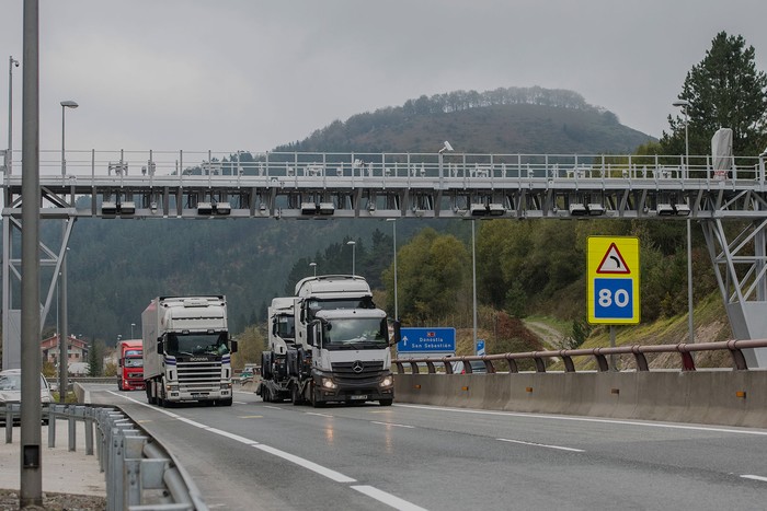 Gipuzkoako errepideetan ibiltzen diren Nafarroako eta Iparraldeko gidariek deskontua izanen dute bidesarietan 2023ko urtarriletik aitzinera