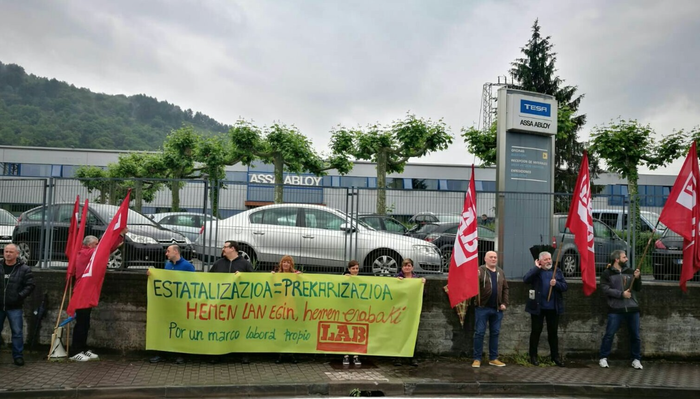 Lanuzteak burutu dituzte irungo industrialdean, estatalizazioa salatzeko