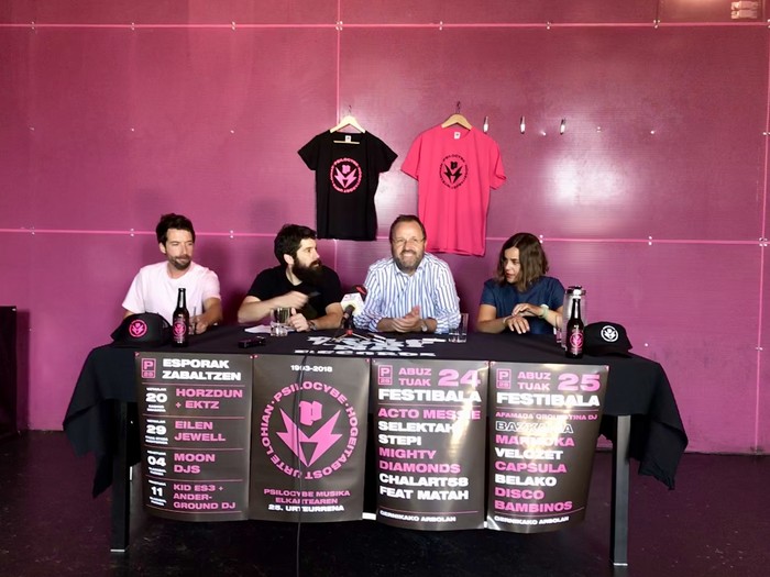 Psilocybe musika elkarteak 25 urte bete ditu