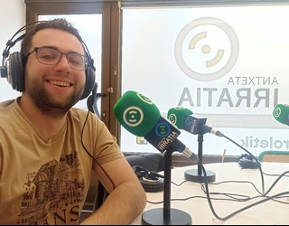 Beñat Perez Peña: «Folkesi taldean ilusio berezia dugu larunbatean Gozategirekin Urdanibia plazako oholtza partekatzeko»