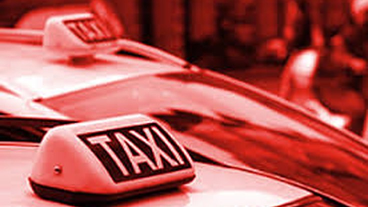 Koldo Susperregi (taxista): «20 xentimo merketu dute erregaia, baina preziotan? Manipulatzen dituzte, adarra jotzen gaituzte»