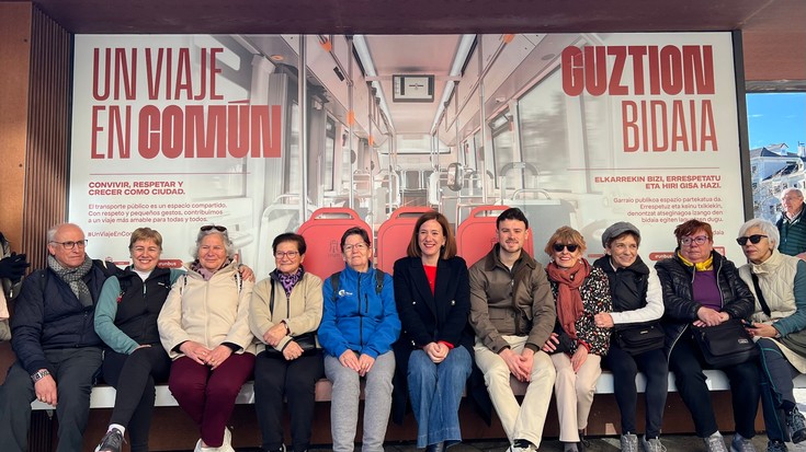 Autobusetan gizalegez eta errespetuz jokatzeko kanpaina egingo dute Irunen