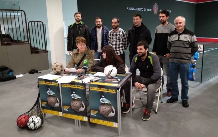 25 urteren ondoren bueltan da Irungo Santo tomas futbol txapelketa