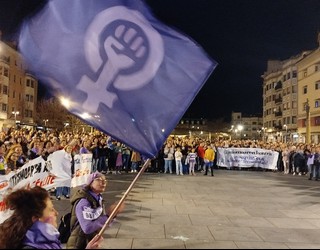 M8ko eskualdeko martxak Hendaiatik Hondarribira egingo du "Beste mundu bat feminismotik" aldarrikatzeko