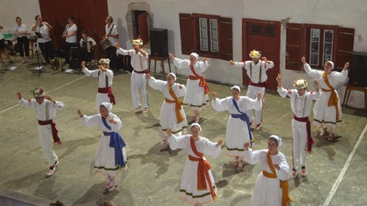 Akelarre dantza taldeak Mar de la Platako Euskal Astean parte hartuko du