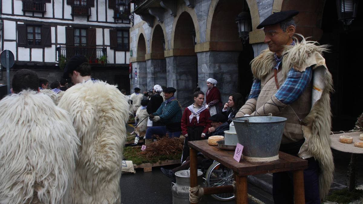 Olentzero ezagutzeko hitzordu ugari antolatu dituzte Lesakan
