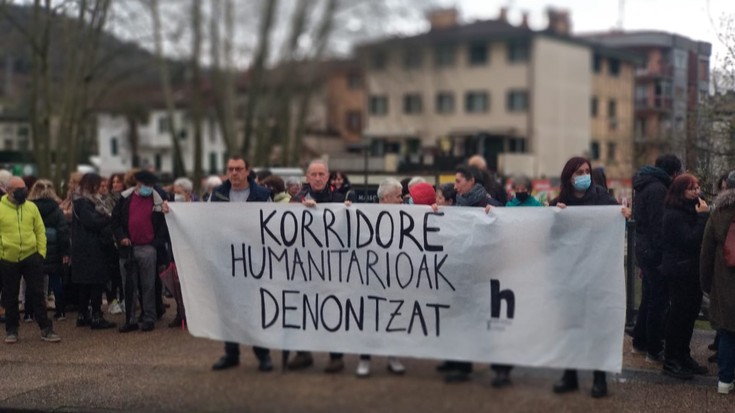 Migranteentzat pasabide seguruak aldarrikatu zituzten atzo arratsaldean