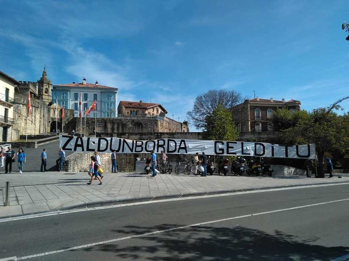 Zaldunborda Gaina 1993az geroztik mehatxatutako eremua dela oroitarazi du Eguzki talde ekologistak