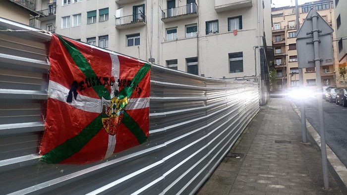 26 urteko gizon bat atxilotu dute Donostian igandeko hilketa egotzita