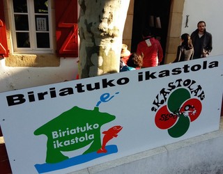 Biriatuko Ikastolak elkarretaratzea antolatu du igandean
