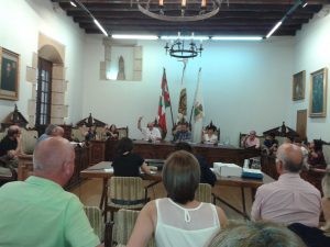 Oposizioko talde bakar baten babesik gabe Hirigintza plana onartu du EAJ gobernu taldeak