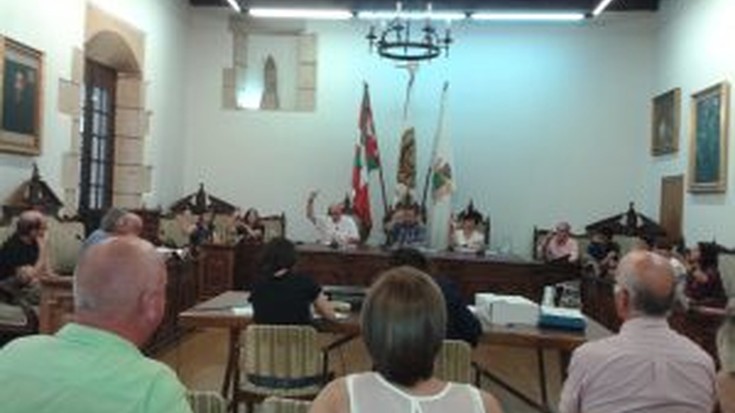 Oposizioko talde bakar baten babesik gabe Hirigintza plana onartu du EAJ gobernu taldeak