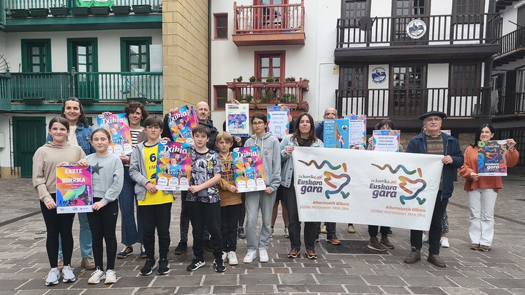 Hondarribiarrek egina eta hondarribiarrentzat makina bat hitzordu Korrikaren bueltan