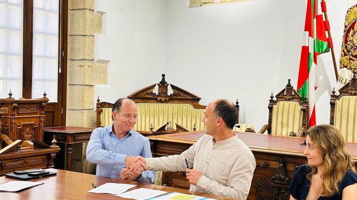 Montañenean berriz negoziatutako akordioa izenpetu du Hondarribiko Udalak promotorearekin