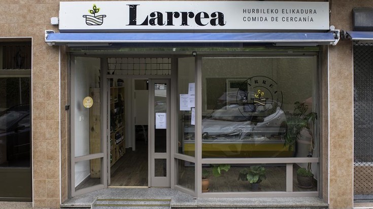 Larrea kooperatiba berria sortu dute Irunen