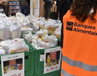 Hazkurri Bankuak boluntarioak behar ditu Hendaian neguko elikagaien bilketarako