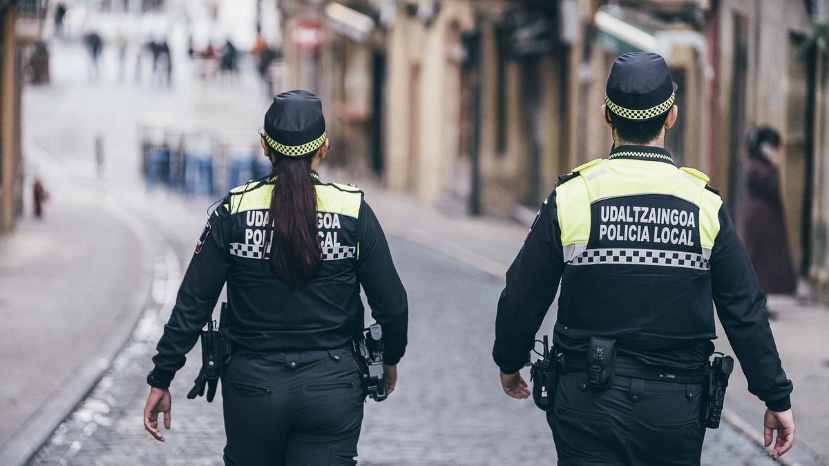 Irungo alkateak aurrekari penalen erregistrora sarbide zuzena eskatuko du udaltzainentzat Madrilgo Kongresuan