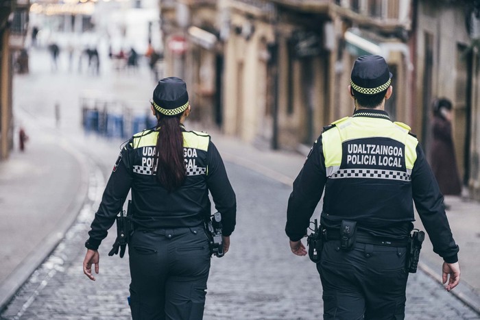 Irungo alkateak aurrekari penalen erregistrora sarbide zuzena eskatuko du udaltzainentzat Madrilgo Kongresuan