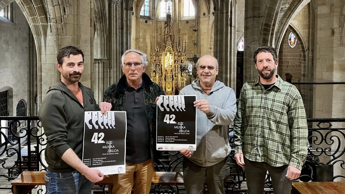 Abesbatza doinuek hartuko dute Hondarribiko parrokia nagusia martxoaren 21etik 29ra