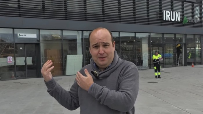 Tren geltoki berria «uharte modernoago» bat bilakatzeko arriskuaz ohartarazi du Irungo EAJk