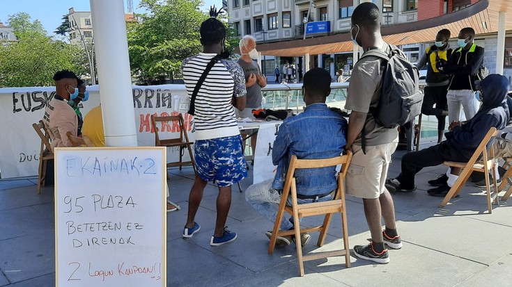 Irungo Harrera Sareak "negatiboki" baloratu du Eusko Jaurlaritzarekin eginiko bilkura