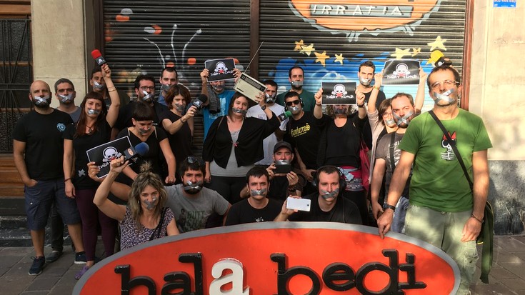 Elkartasun osoa Hala Bedi irratiko lagun eta lankideei, Mozal Legerik EZ!