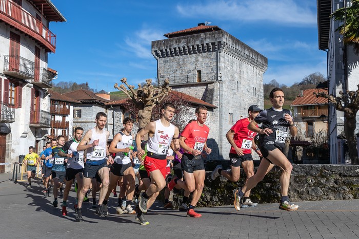 350 lasterkari bilduko ditu igandean VII. Lesakako Mendi Lasterketak