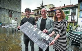 Dantzan dabil Hondarribia egunotan