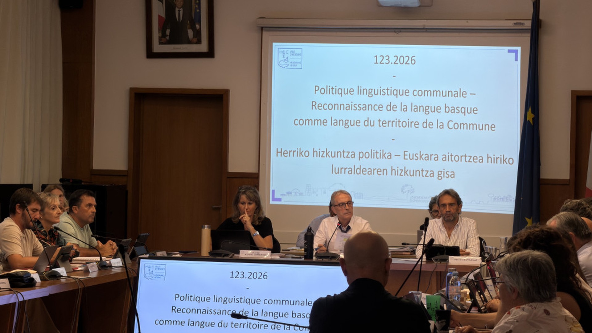 Euskara herriko hizkuntza gisa aitortu du Hendaiak