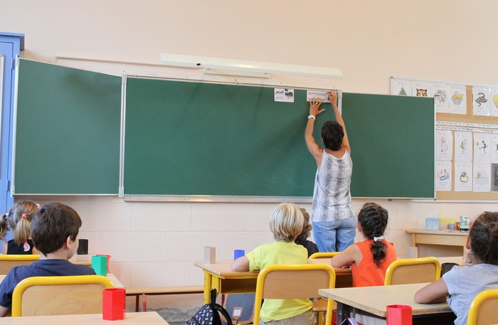 Gaur komunikatuko du herriko etxeak, Hendaiak eskolak noiz eta nola irekiko diren 