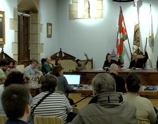 Ospitaleko Larrialdi Pediatrikoak berreskuratzearen alde dira Hondarribian denak EAJ salbu