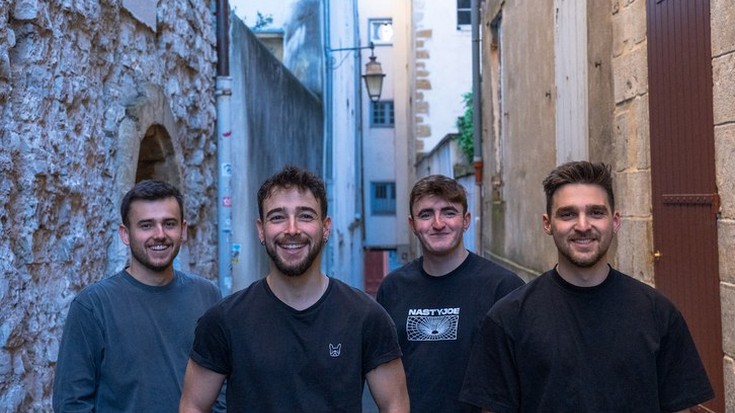 Lau Airetara - Otsailak utzi diguna