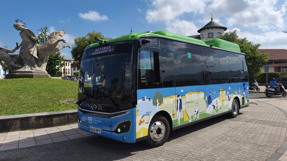 Behin-betiko hiribusa, %100 elektrikoa, martxan jarri dute Hondarribian