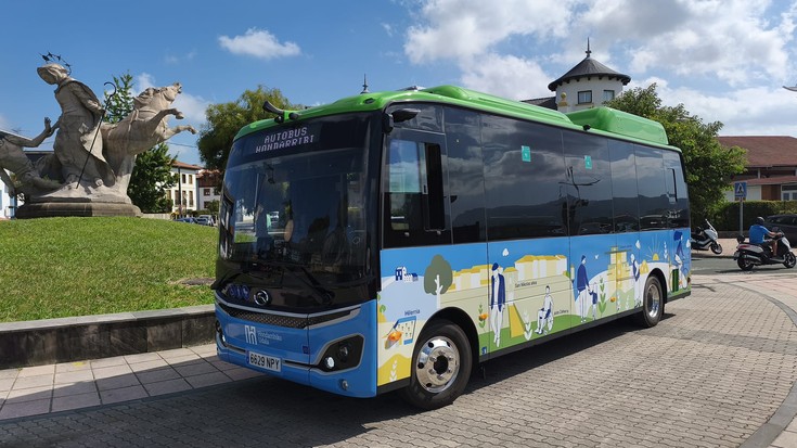 Behin-betiko hiribusa, %100 elektrikoa, martxan jarri dute Hondarribian