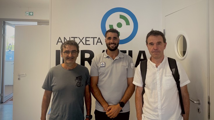 Metaka auzolanaz: iratze-metak berrosatzeko eta izan garena balioan jartzeko aukera bat