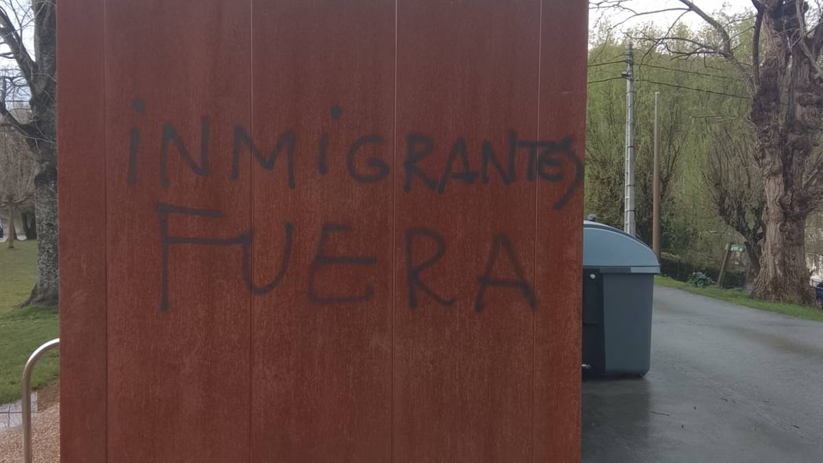 Guadalupen berriz agertu diren pintaketa arrazistak gaitzetsi ditu Hondarribiko Udalak