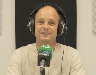 Igor Enparan: «HAPOa 2040 urteko Hondarribiaren argazkia da, eta herritarra dago planaren erdigunean, hondarribiarrek herrian bizitzeko aukera izatea»