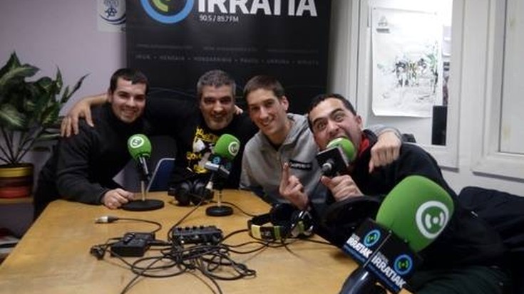Bidasoa Attak | The Bobby's taldeari elkarrizketa