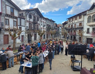 Vilanova de la Mugara joanen dira asteburuan lesakarrak bi herrien arteko senidetze besta ospatzera