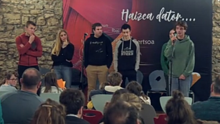 HAIZEA DATOR... Hendaiako Enbata gaztetxera