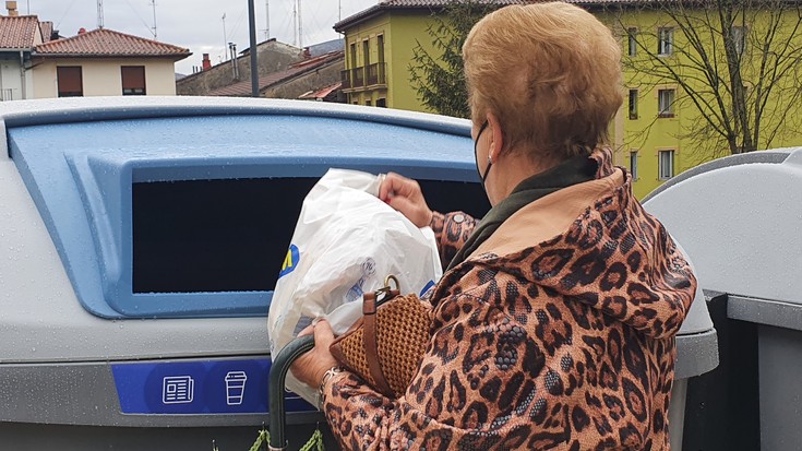 Zaborra biltzeko edukiontzi berriak