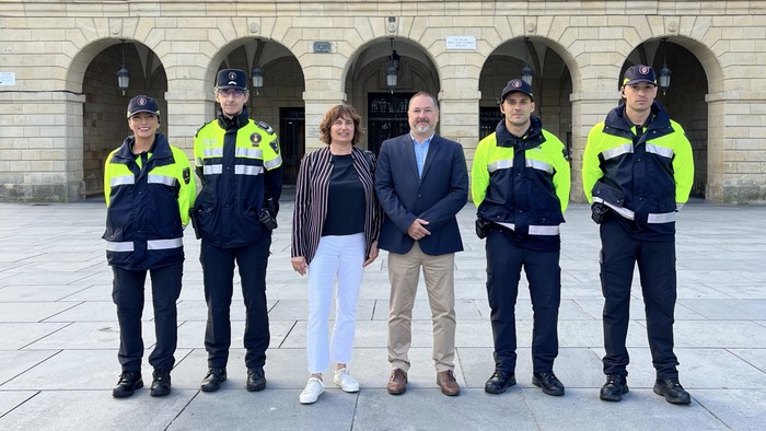 Animalien ongizatea babesteko araudi berriaren pedagogia egiten hasi dira Irunen