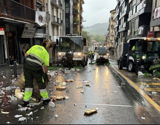 Sanmartzialetan 976.220 kilo hondakin bildu dituzte kale-garbitzaileek